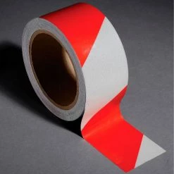 Incom Manufacturing INCOM® Safety Tape Reflective Striped Red/White, 2"W x 30'L, 1 Roll